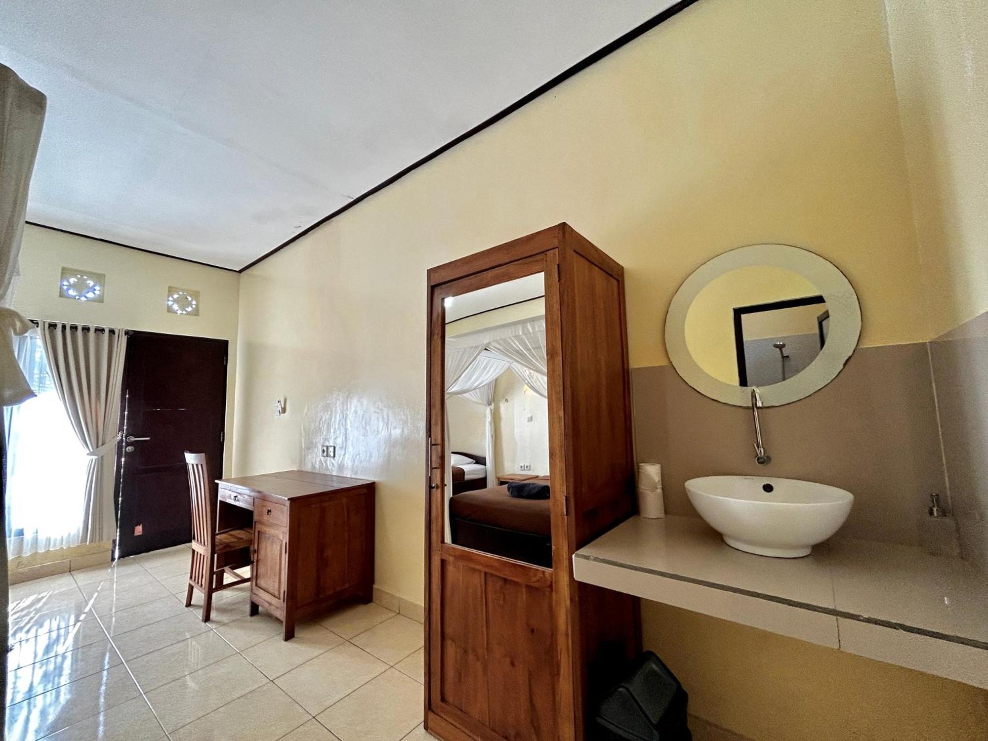 Guest house Tregge Surf Camp *